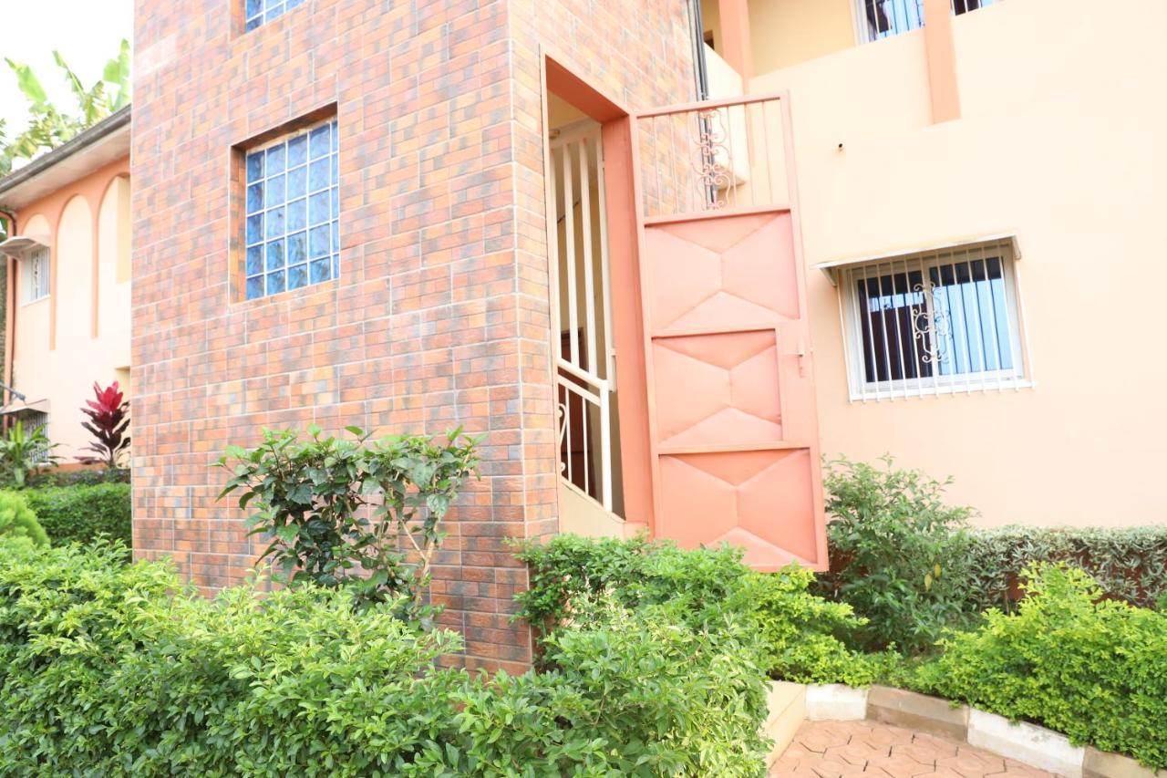 Apartament Vegas House Yaoundé Zewnętrze zdjęcie