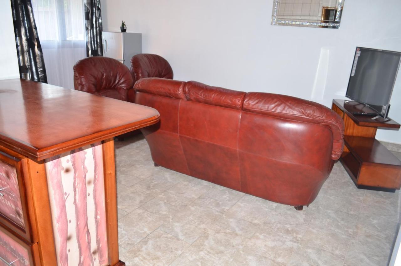 Apartament Vegas House Yaoundé Zewnętrze zdjęcie